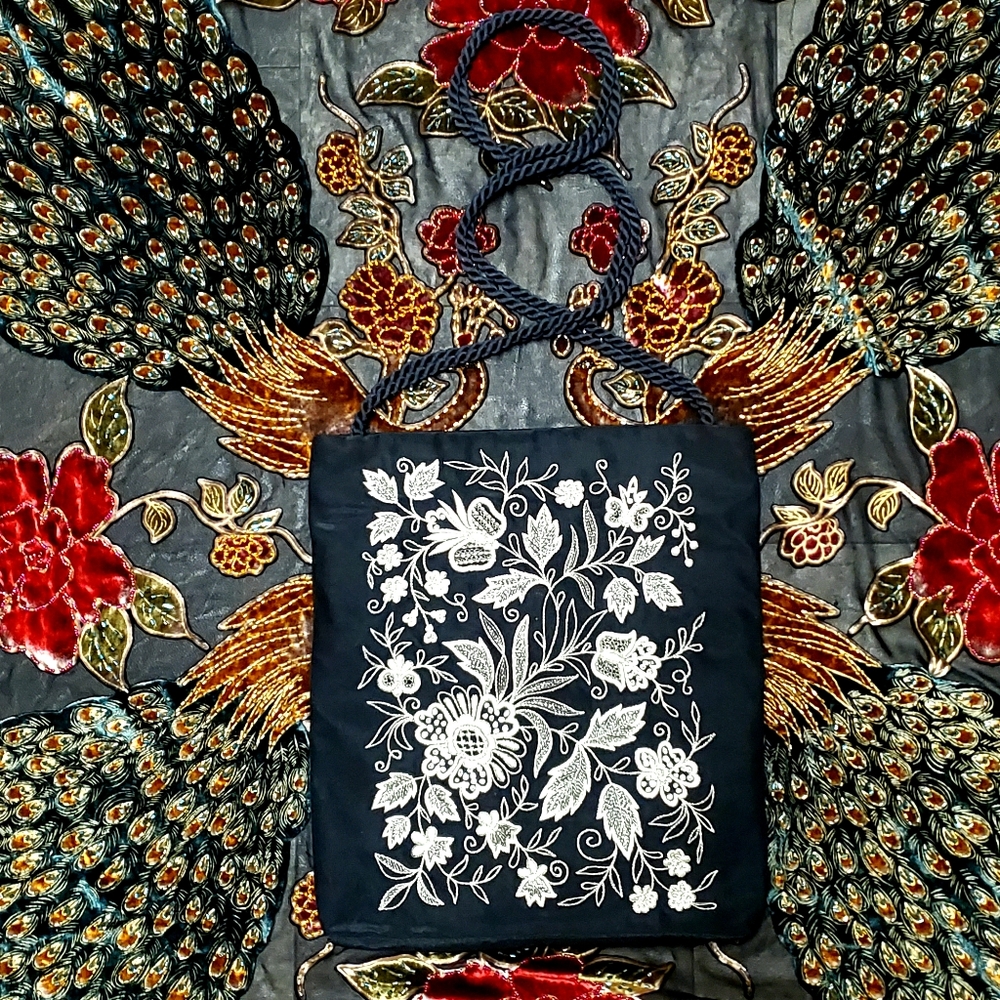 Russian Zolotovshei embroidered black silver purse